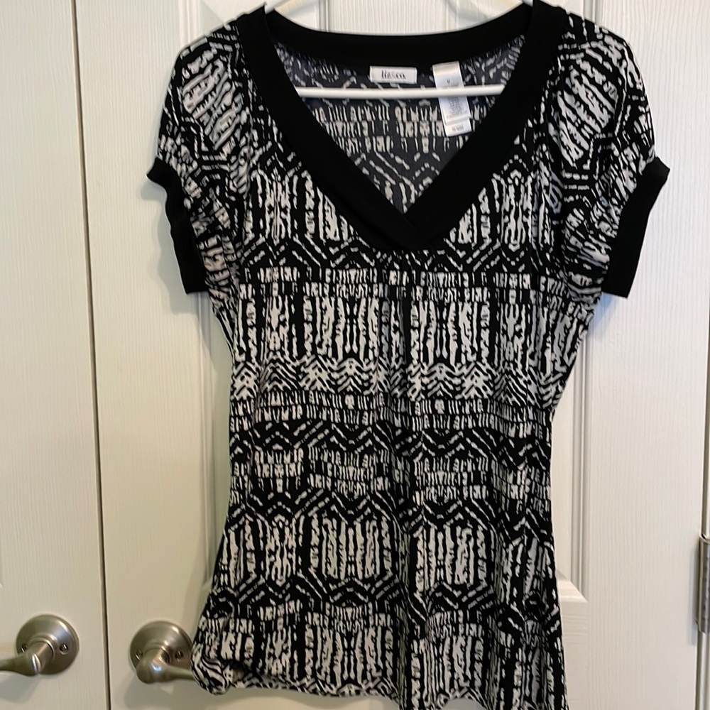Liz&co flowy silky top.